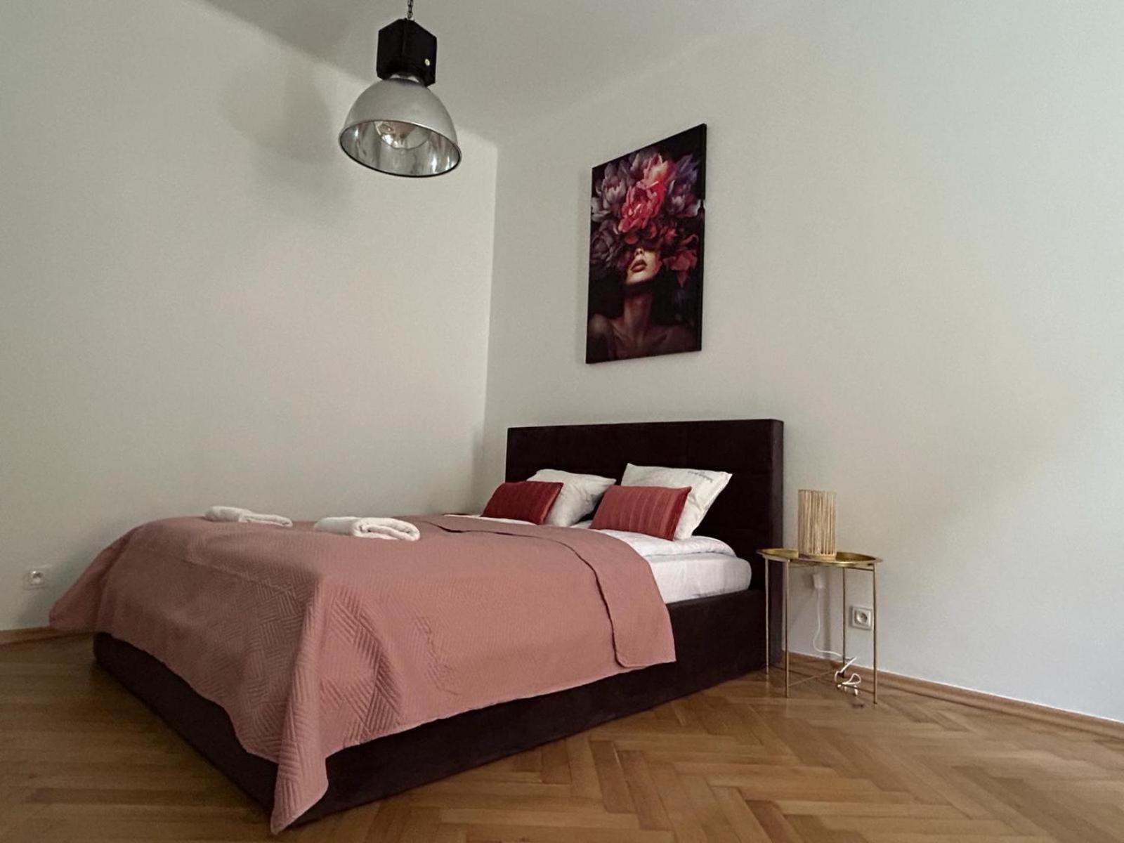 Selected Apartments By Market Square Krakow Exterior photo