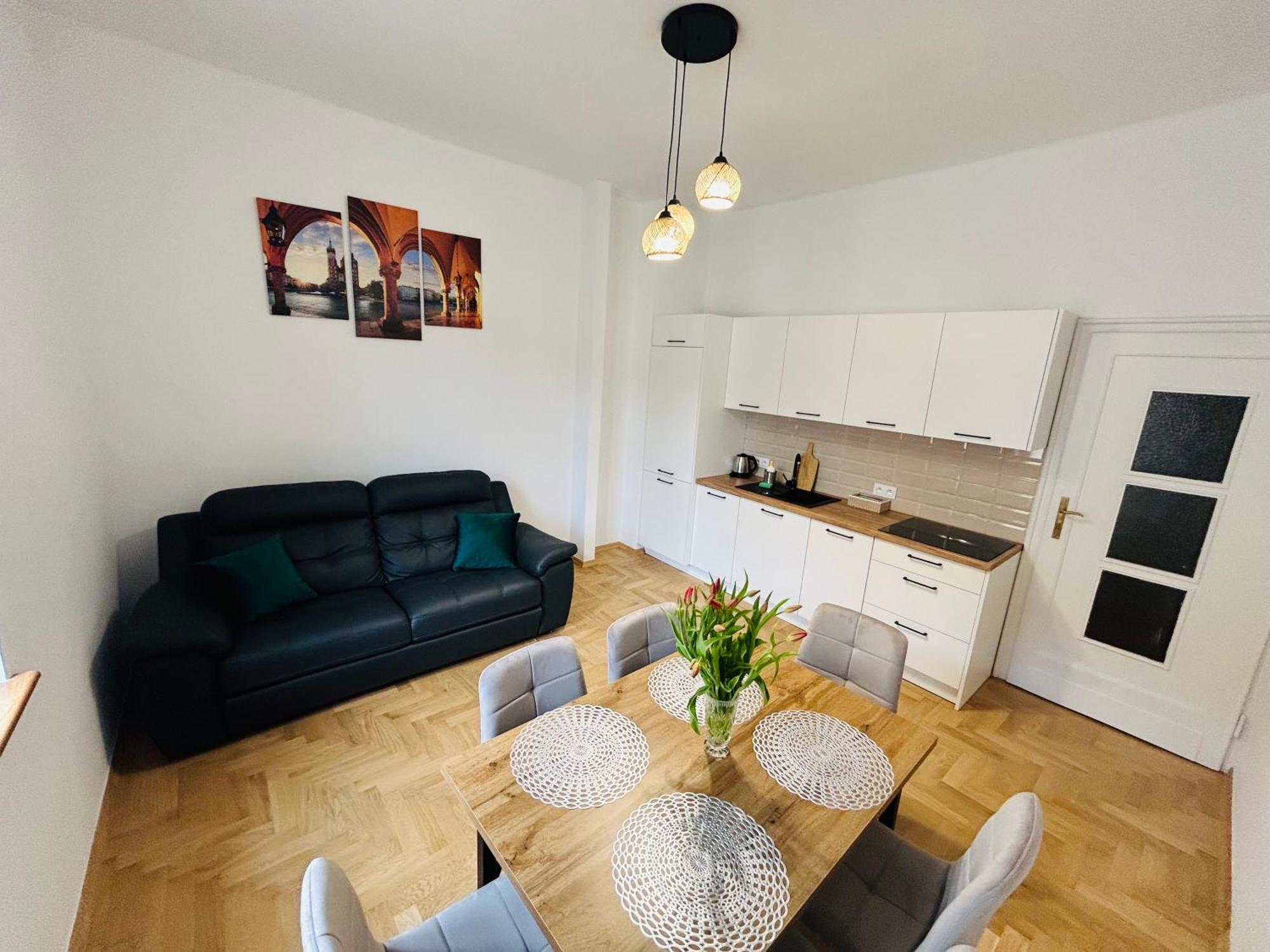 Selected Apartments By Market Square Krakow Exterior photo
